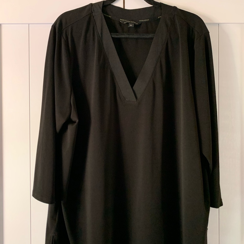 Banana Republic Black V-Neck Tunic Blouse XXL Business Casual Work Top
